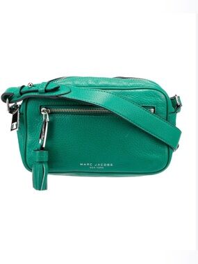 Marc Jacobs Zoom Leather Crossbody Bag in Evergreen